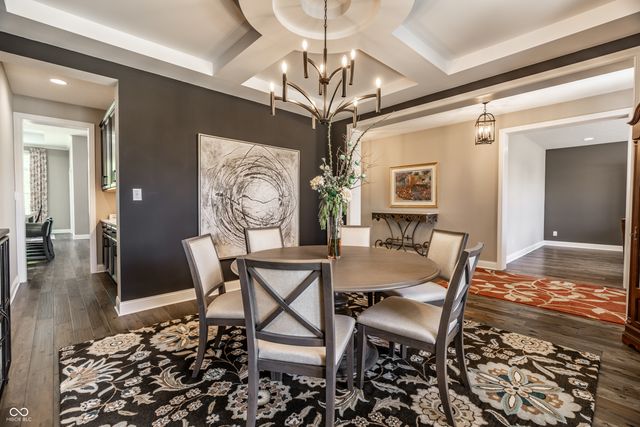 11134 Glen Avon Way, Zionsville, IN 46077