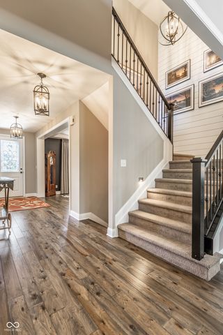 11134 Glen Avon Way, Zionsville, IN 46077