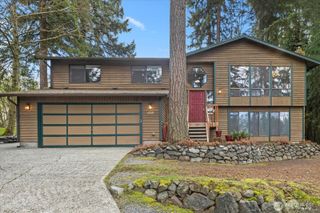18421 Larch Way, Lynnwood, WA 98037