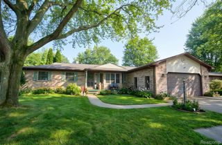 6076 E Carpenter Road, Genesee Charter Township, MI 48506