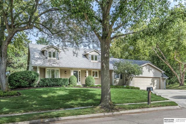 9962 Harney Pkwy N, Omaha, NE 68114