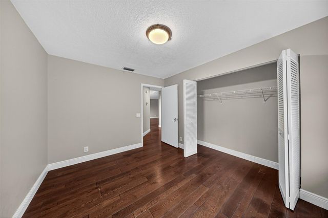 9801 NW 18th Pl, Plantation, FL 33322