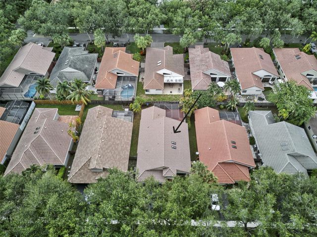 9801 NW 18th Pl, Plantation, FL 33322