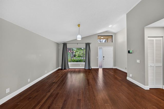 9801 NW 18th Pl, Plantation, FL 33322