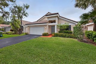 9801 NW 18th Pl, Plantation, FL 33322