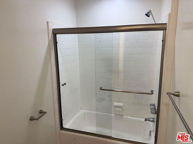 9910 Robbins Drive, Beverly Hills, CA 90212