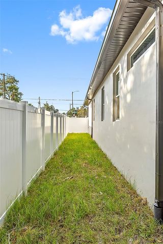 2922 W GIDDENS AVENUE, Tampa, FL 33614