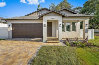 2922 W GIDDENS AVENUE, Tampa, FL 33614