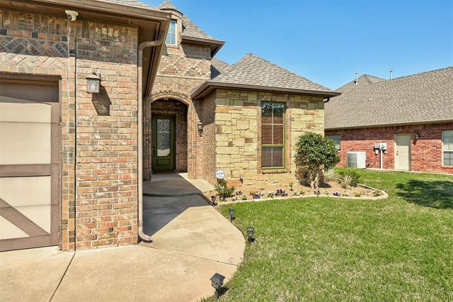 11805 Glenhurst Boulevard, Oklahoma City, OK 73162