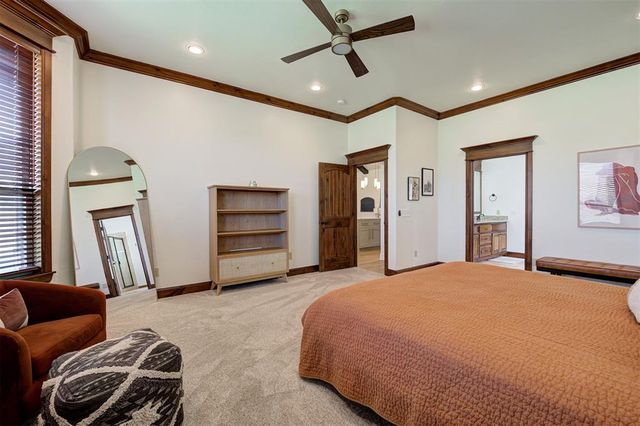 11805 Glenhurst Boulevard, Oklahoma City, OK 73162