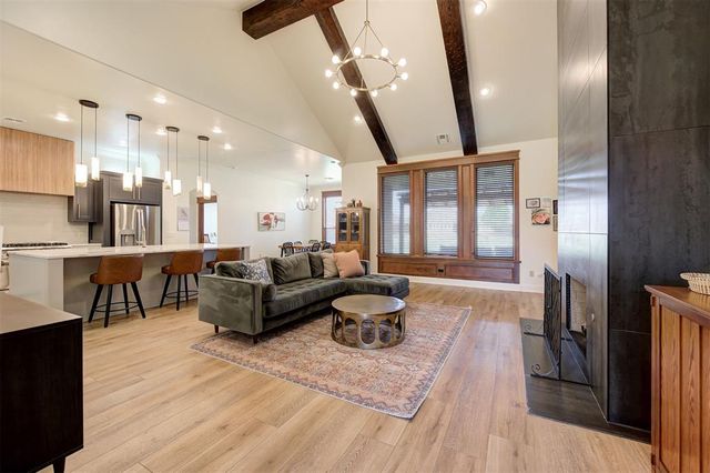 11805 Glenhurst Boulevard, Oklahoma City, OK 73162