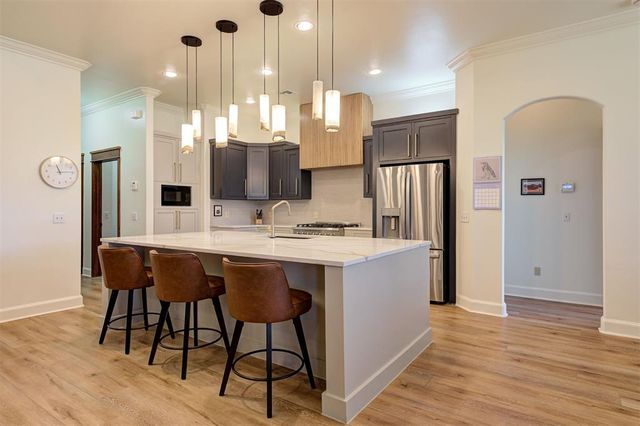 11805 Glenhurst Boulevard, Oklahoma City, OK 73162