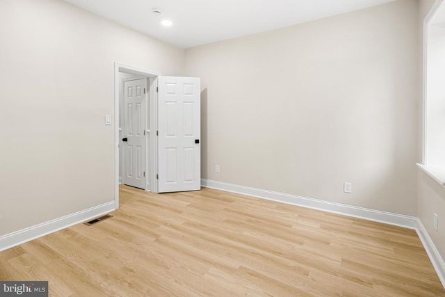 1542 S BAMBREY ST, Philadelphia, PA 19146