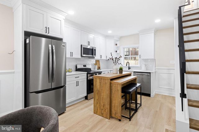 1542 S BAMBREY ST, Philadelphia, PA 19146