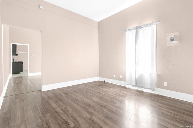 127 DIMMIT ST, San Antonio, TX 78223