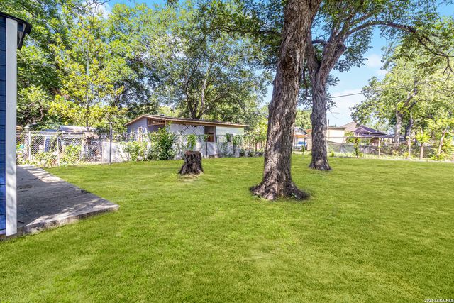 127 DIMMIT ST, San Antonio, TX 78223