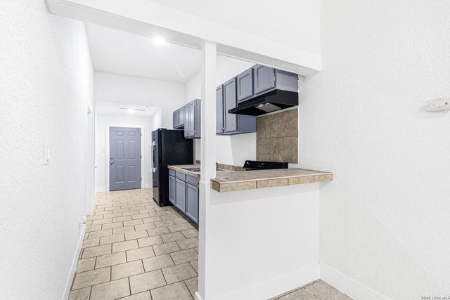 127 DIMMIT ST, San Antonio, TX 78223
