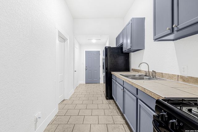 127 DIMMIT ST, San Antonio, TX 78223
