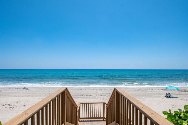 3560 S Ocean Boulevard 909, South Palm Beach, FL 33480