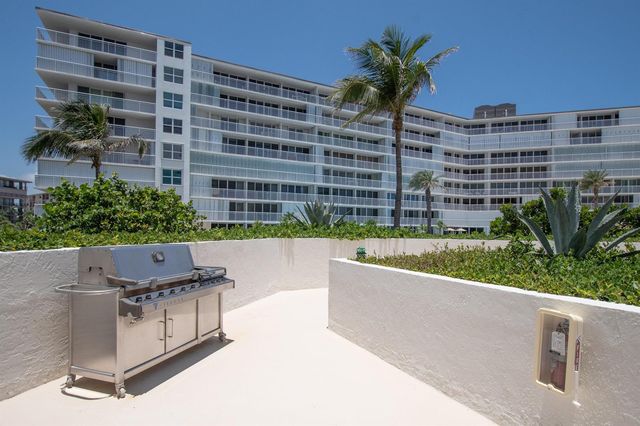 3560 S Ocean Boulevard 909, South Palm Beach, FL 33480