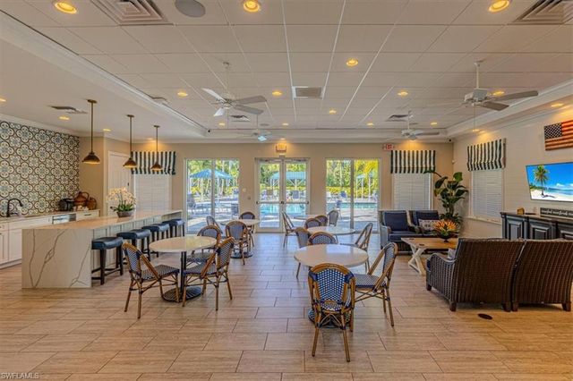 2321 Ariane DR, Naples, FL 34112