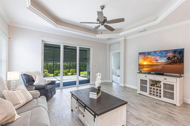 2321 Ariane DR, Naples, FL 34112