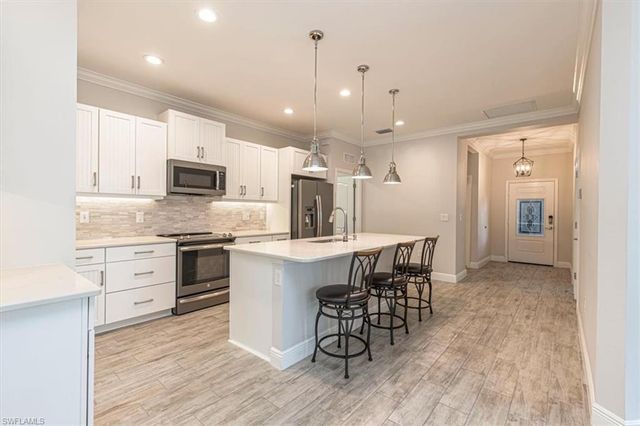 2321 Ariane DR, Naples, FL 34112