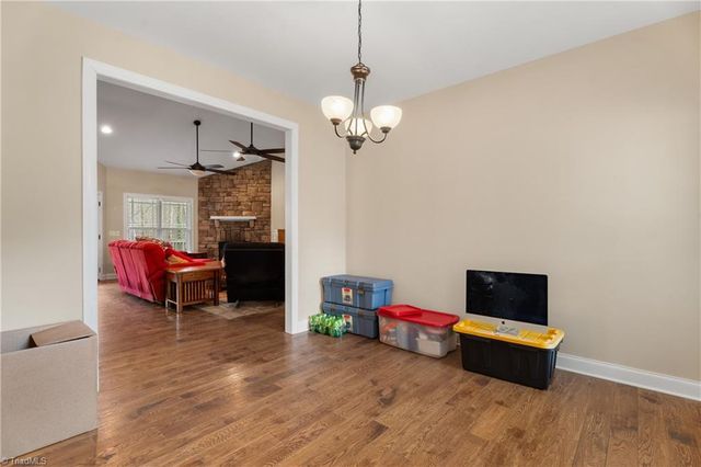 3655 Stimpson Drive, Pfafftown, NC 27040