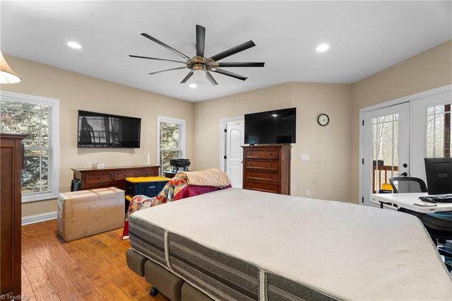 3655 Stimpson Drive, Pfafftown, NC 27040