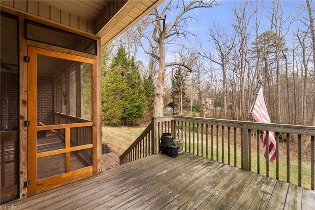 3655 Stimpson Drive, Pfafftown, NC 27040