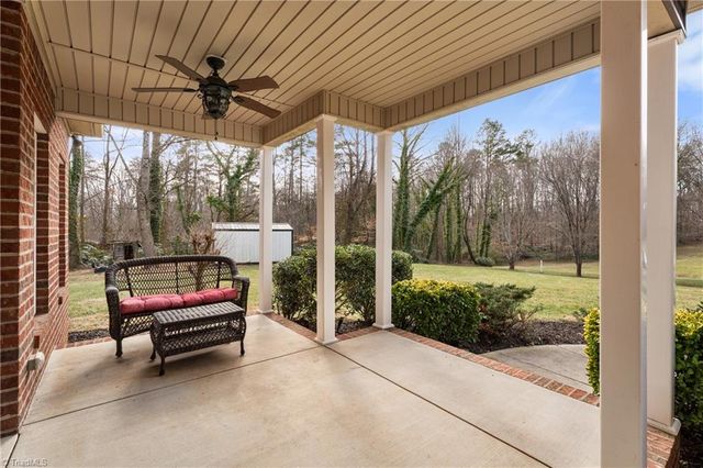 3655 Stimpson Drive, Pfafftown, NC 27040