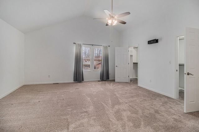 2352 Four Seasons Parkway, Crown Point, IN 46307