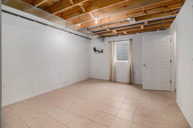 2352 Four Seasons Parkway, Crown Point, IN 46307