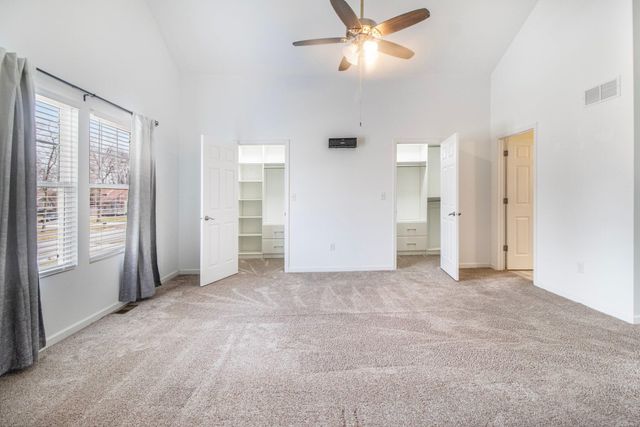 2352 Four Seasons Parkway, Crown Point, IN 46307