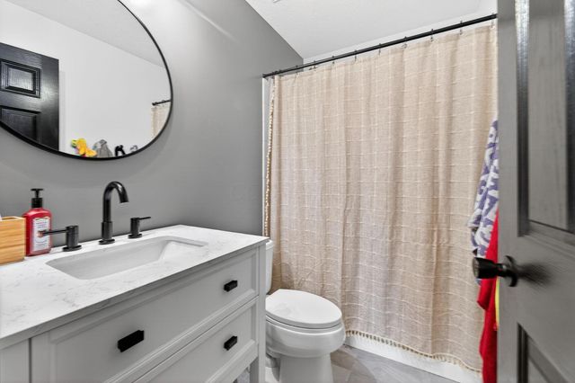 1171 Deansway Drive, Pataskala, OH 43062