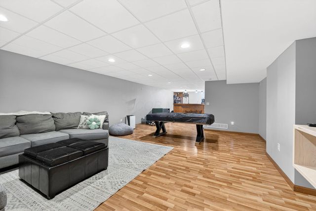 1171 Deansway Drive, Pataskala, OH 43062