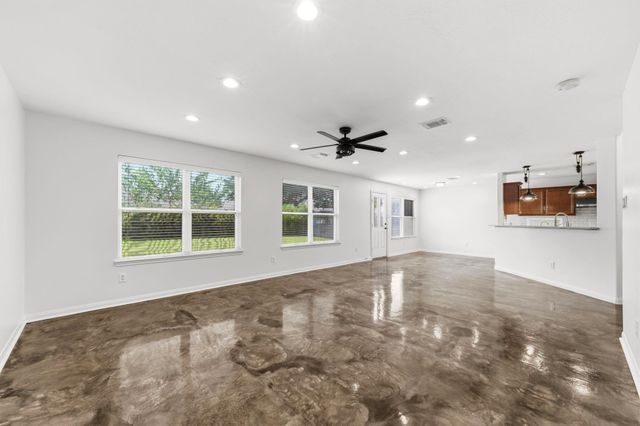 2609 Los Alamos Circle, Deer Park, TX 77536