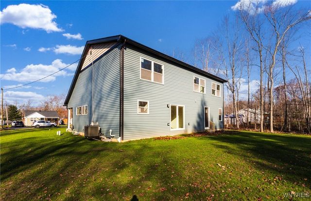 595 Seneca Road, Evans, NY 14006