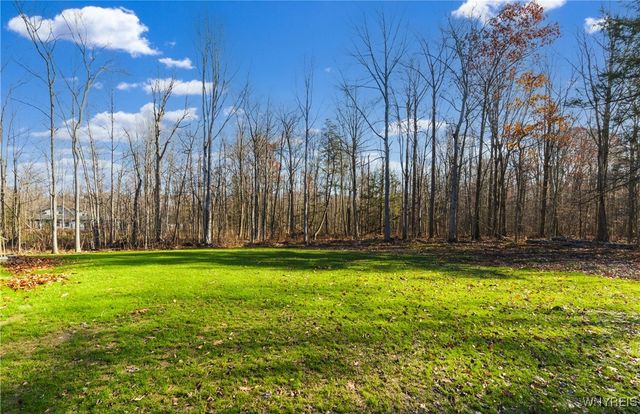 595 Seneca Road, Evans, NY 14006