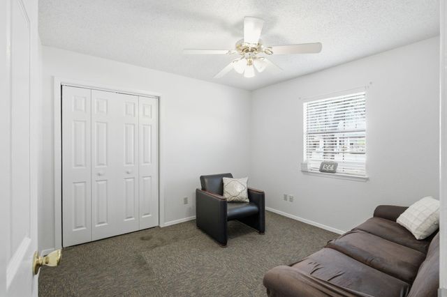 403 W Anderson Ave, Round Rock, TX 78664