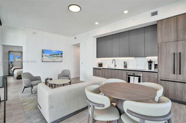 580 72nd Street 1702, Miami Beach, FL 33141