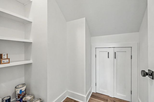 921 Main Street, Charleston, SC 29407