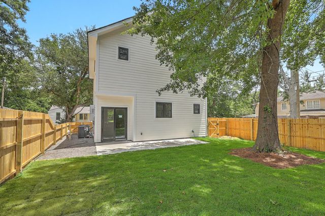 921 Main Street, Charleston, SC 29407