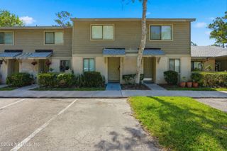 7701 BAYMEADOWS Circle W 1077, Jacksonville, FL 32256