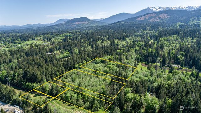 9999 Thistle Street, Port Angeles, WA 98362