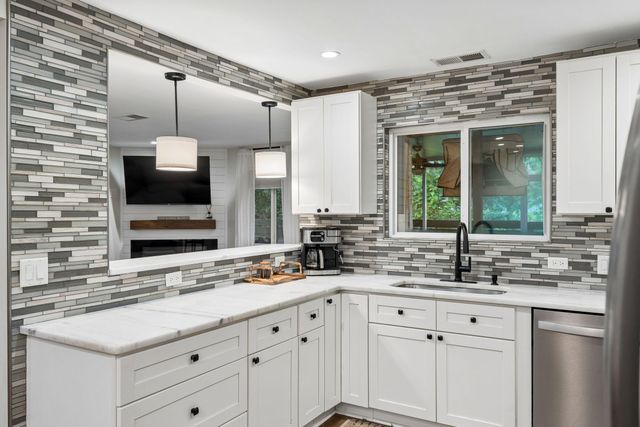 1129 Armstrong Avenue, Charleston, SC 29407