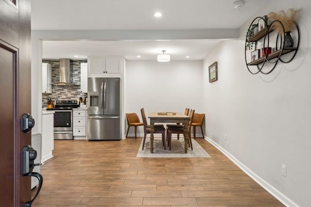 1129 Armstrong Avenue, Charleston, SC 29407