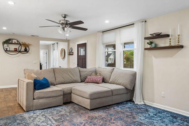 1129 Armstrong Avenue, Charleston, SC 29407