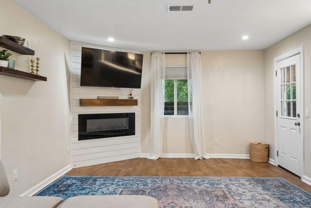 1129 Armstrong Avenue, Charleston, SC 29407