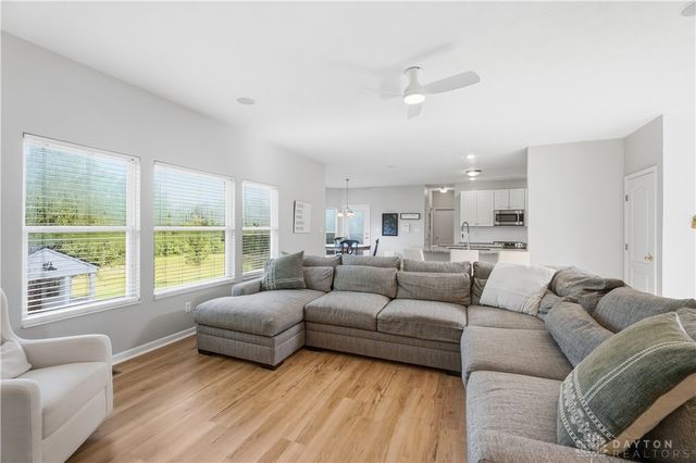 10613 Toucan Street, Miami Twp, OH 45342